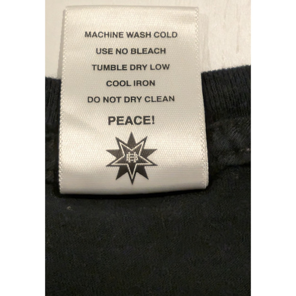 Hellz Bellz "A Crime For All Seasons" Graphic T-Shirt Medium Rare Y2K Streetwear - Picture 7 of 10